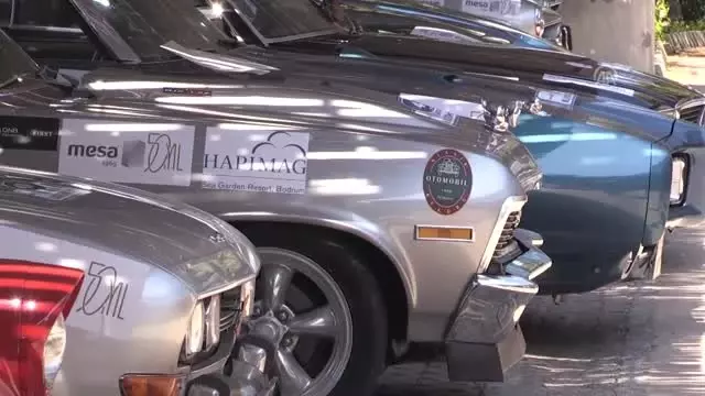 Klasik otomobil tutkunları rallide buluştu Klasik otomobil tutkunları rallide buluştu