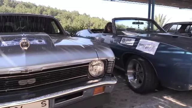 Klasik otomobil tutkunları rallide buluştu Klasik otomobil tutkunları rallide buluştu