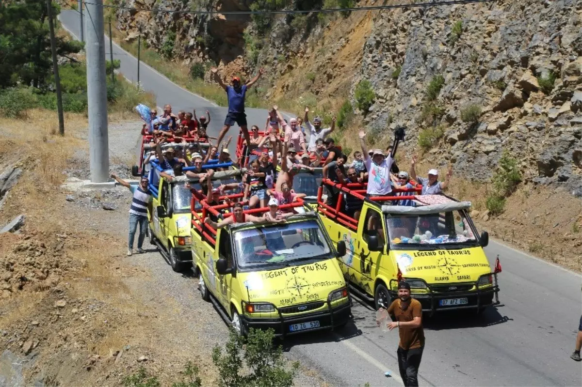 Turistlerin olmazsa olmazı safari turları
