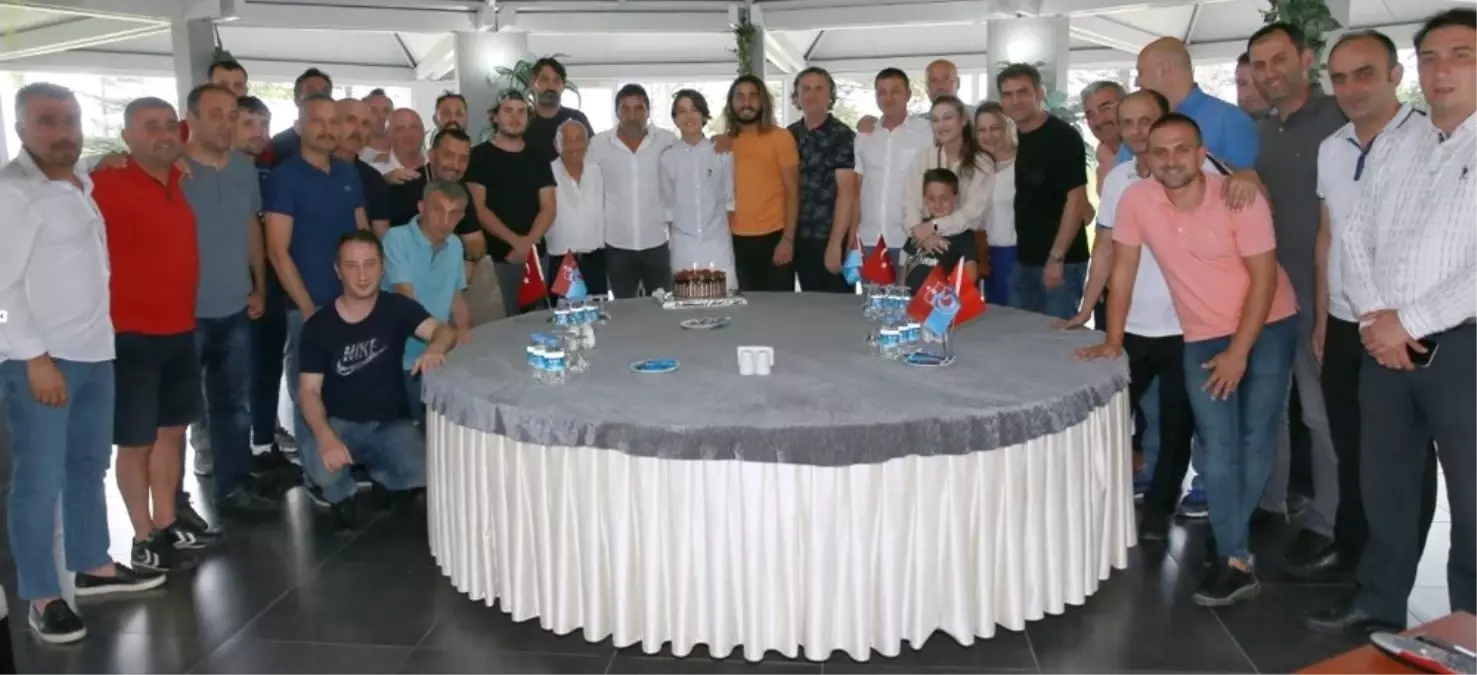 Ünal Karaman'a süpriz doğum günü