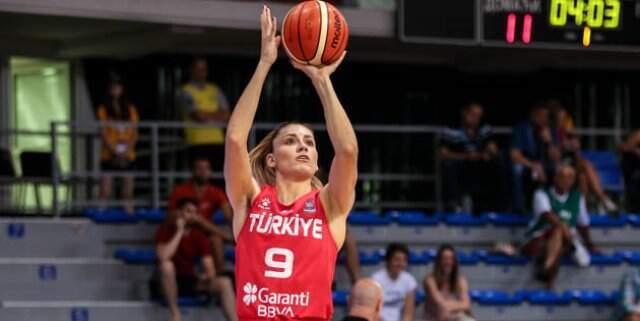 A Milli Kadın Basketbol Takımı, galibiyetle veda etti