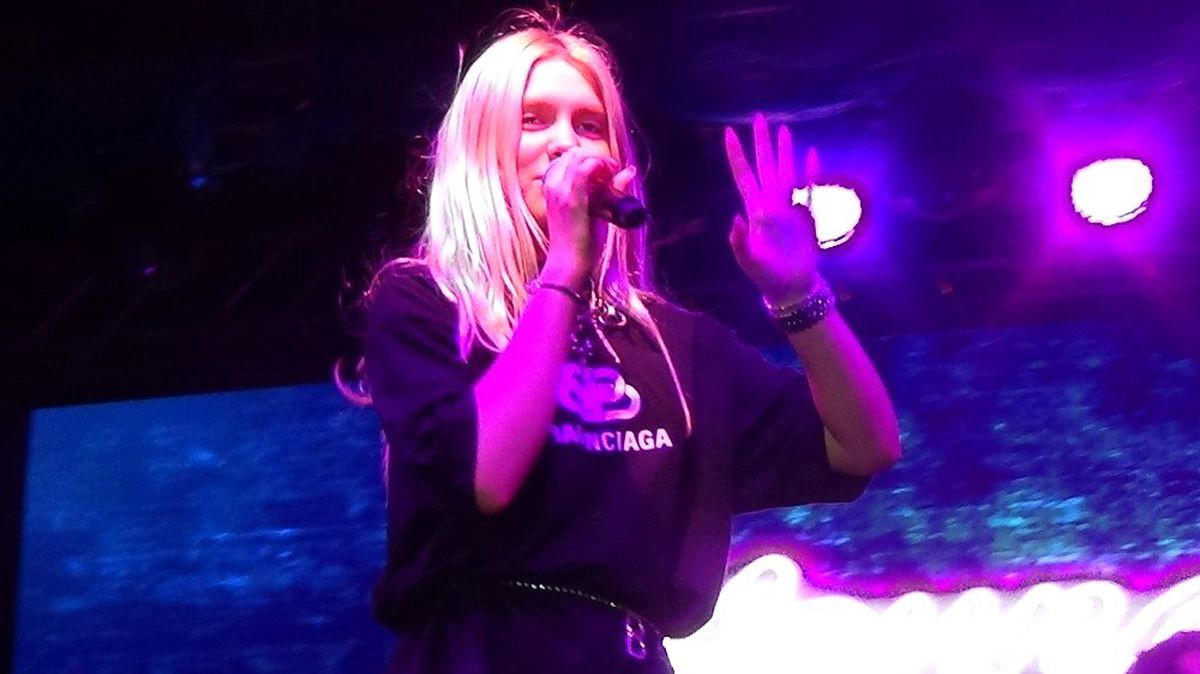 Aleyna Tilki'den 30 bin kişiye dev konser