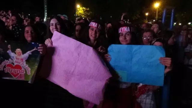 Aleyna Tilki'den 30 bin kişiye dev konser Aleyna Tilki'den 30 bin kişiye dev konser