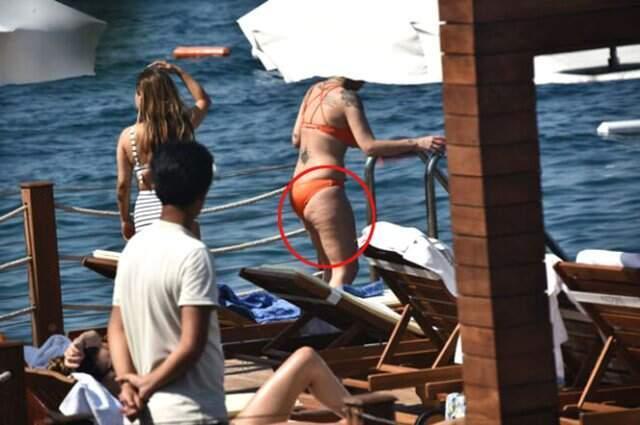 Bikinili görüntülenen İrem Derici selülitleriyle gündem oldu