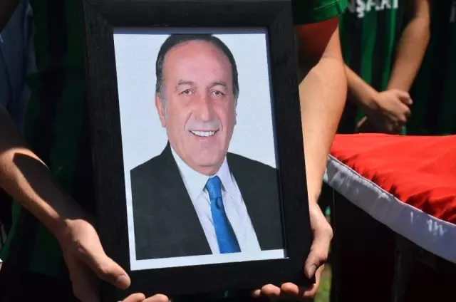 Denizlispor'da eski başkan Ali İpek için tören düzenlendi