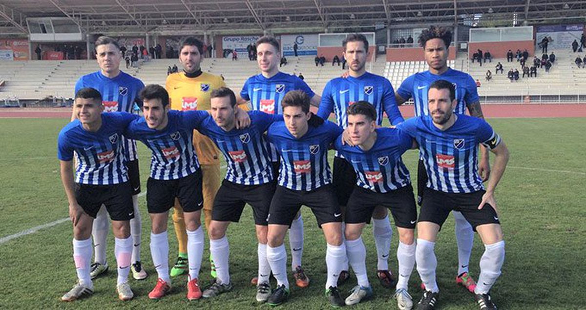 İspanya 4. Lig ekibi Mostoles Balompie'da Başkan, 'Dünya yuvarlak değil' diyerek takımın ismini değiştirdi
