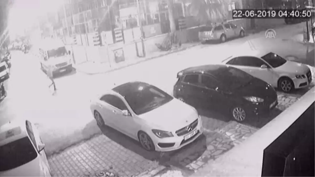 Okulun bilgisayarlarını çalan zanlılar yakalandı