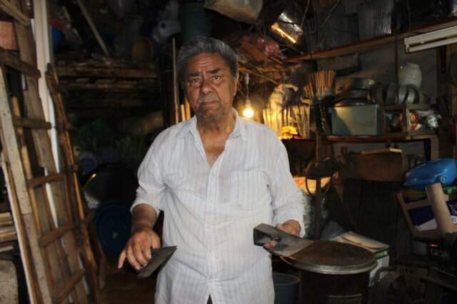80 yıllık demir ustası makinelere yenik düştü