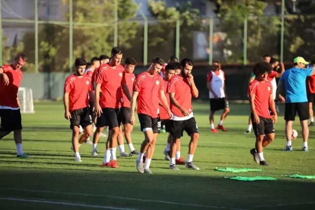 Alanyaspor sezonun ilk idmanını gerçekleştirdi