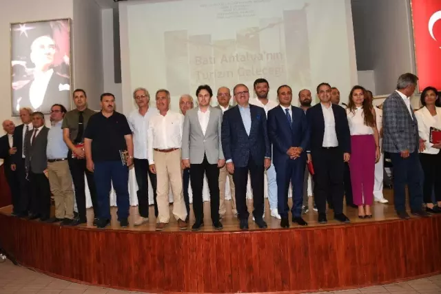 Antalya Valisi Münir Karaloğlu: 'Pansiyonculuk turizmi yapmalıyız' Antalya Valisi Münir Karaloğlu: 'Pansiyonculuk turizmi yapmalıyız'