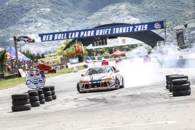 Car Park Drift'in şampiyonu Fahimreza Keykhosravi oldu