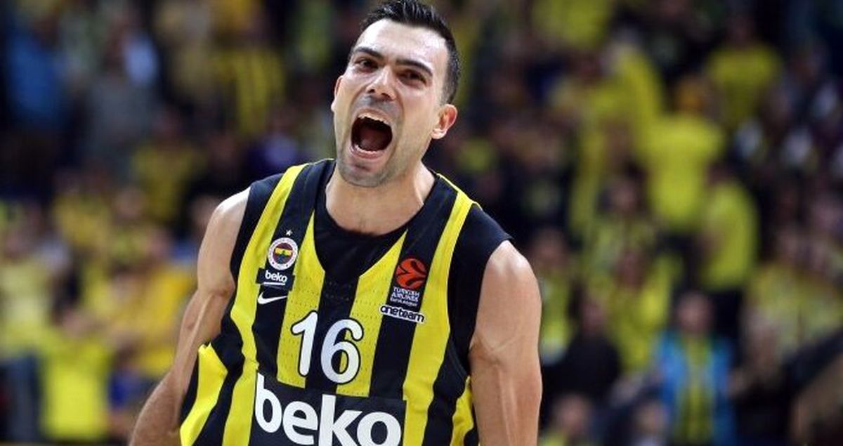 Kostas Sloukas 3 sezon daha Fenerbahçe'de