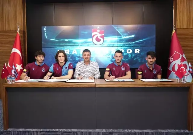Trabzonspor 9 futbolcuyla sözleşme imzaladı Trabzonspor 9 futbolcuyla sözleşme imzaladı