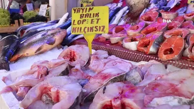 Yasak bitti, tatlısu balıkları tezgahları süsledi Yasak bitti, tatlısu balıkları tezgahları süsledi