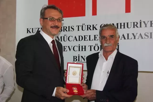 Bingöl'de Kıbrıs gazilerine Milli Mücadele Madalyası verildi