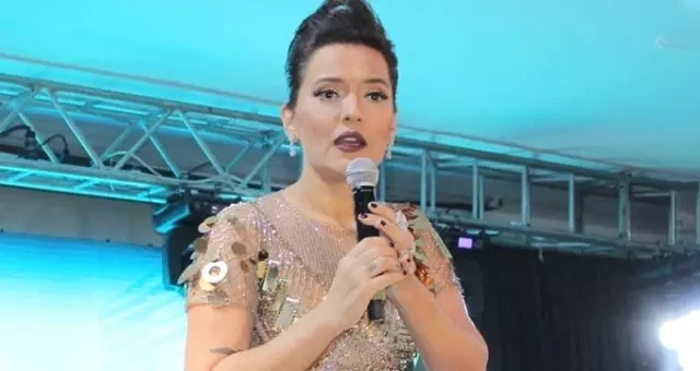 Demet Akalın, Bodrum gecelerine damgasını vurdu