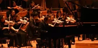 Uluslararası İzmir Festivali: Fazıl Say ve Şanghay Filarmoni Orkestrası İzmir'de sahne aldı Uluslararası İzmir Festivali: Fazıl Say ve Şanghay Filarmoni Orkestrası İzmir'de sahne aldı