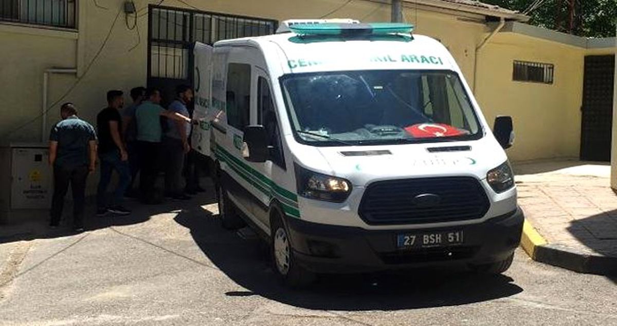Genç polis tabancasını temizlerken canından oldu