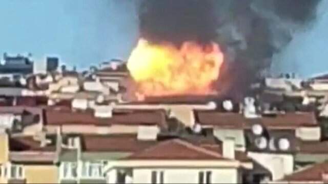 İşte Üsküdar'daki korkutan patlamadan ilk görüntüler!