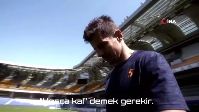 Medipol Başakşehir'den Emre Belözoğlu'na veda klibi Medipol Başakşehir'den Emre Belözoğlu'na veda klibi