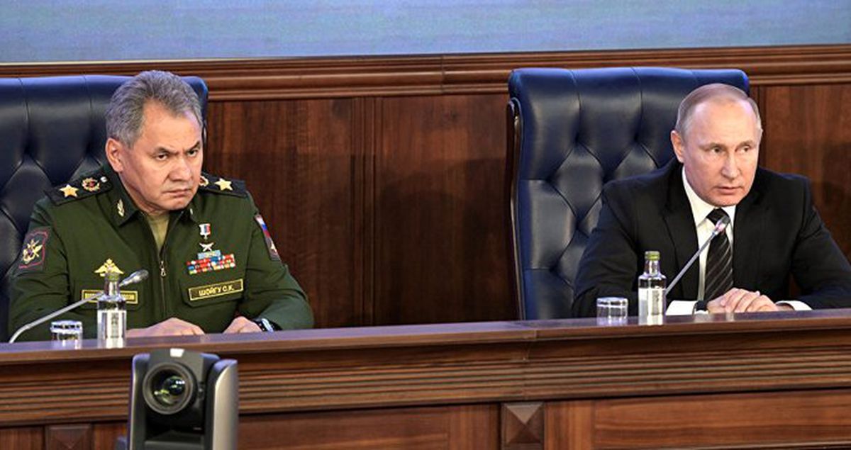 Putin, Savunma Bakanı Şoygu'yu denizaltıda çıkan yangının nedenlerini araştırmakla görevlendirdi