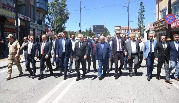 Sivas'ta '2 Temmuz'un 26'ncı yılında, 35 kişi anıldı Sivas'ta '2 Temmuz'un 26'ncı yılında, 35 kişi anıldı