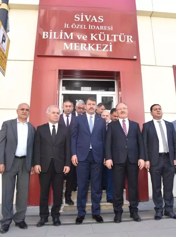 Sivas'ta '2 Temmuz'un 26'ncı yılında, 35 kişi anıldı Sivas'ta '2 Temmuz'un 26'ncı yılında, 35 kişi anıldı