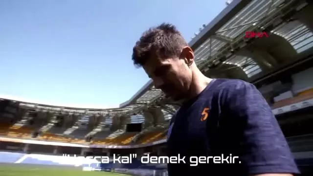 SPOR Medipol Başakşehir'den Emre Belözoğlu için veda klibi SPOR Medipol Başakşehir'den Emre Belözoğlu için veda klibi