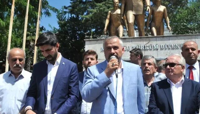 Bafralılar Eczacılık Fakültesi için basın açıklaması yaptı Bafralılar Eczacılık Fakültesi için basın açıklaması yaptı