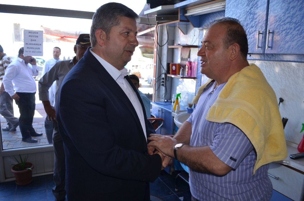 Başkan Altun, Salı Pazarını Ziyaret Etti
