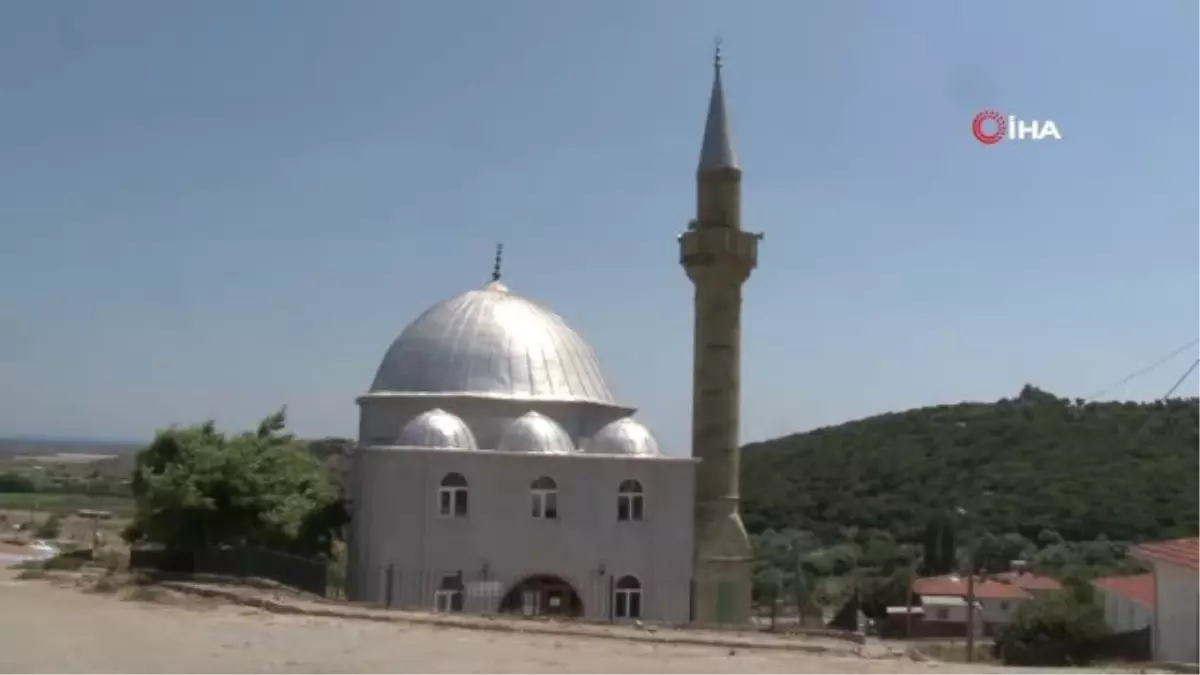 'Hatıra olsun' diye minareyi adaya taşıdılar