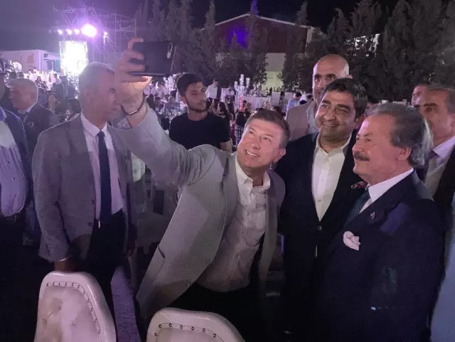 İş adamı Uçak'ın mutlu günü