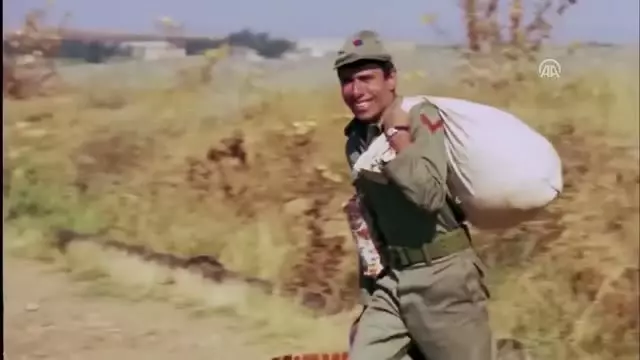 Jandarma Kemal Sunal'ı kliple andı
