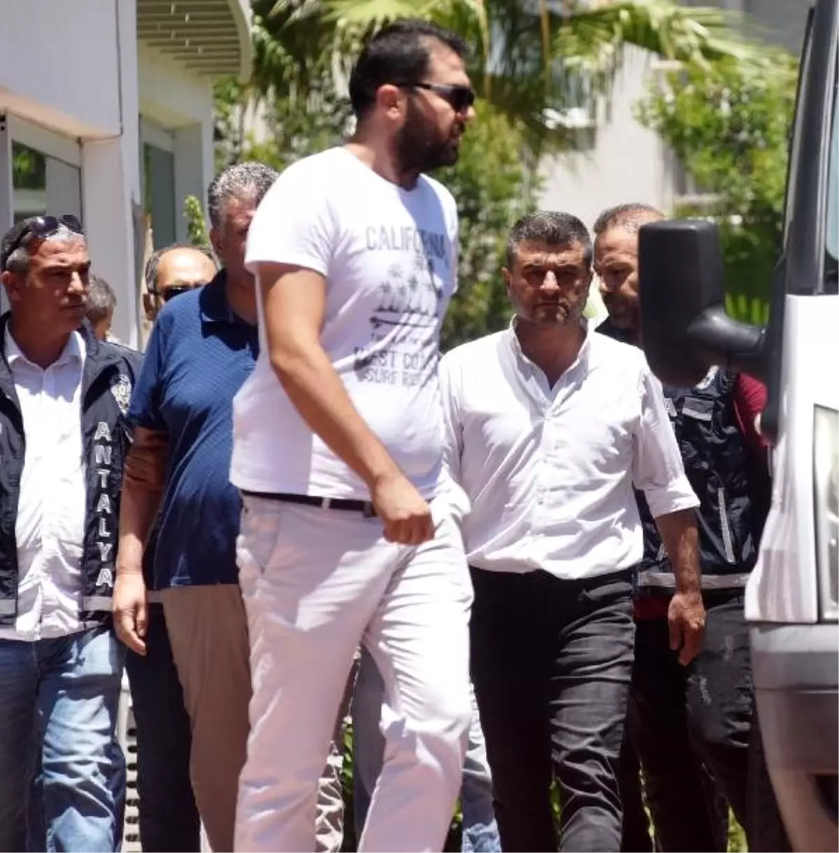 Otomobilciler Odası 'rüşvet' şüphelilerinden 8'i adliyede