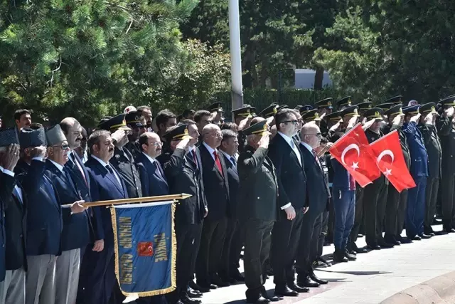 Prof. Dr. Çakmak 3 Temmuz kutlamalarına katıldı Prof. Dr. Çakmak 3 Temmuz kutlamalarına katıldı