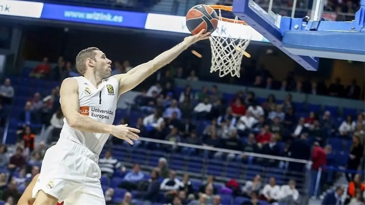 Real Madrid, Fabien Causeur ile 3 yıllık sözleşme yeniledi