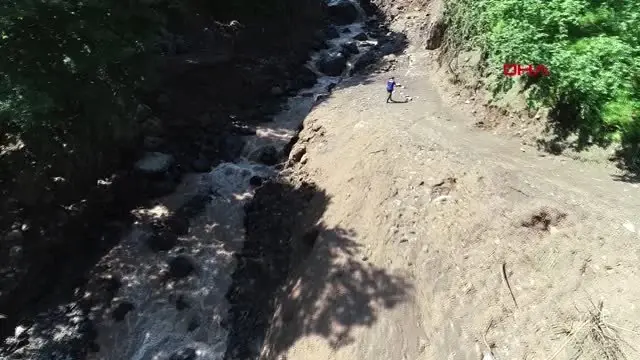 TRABZON Araklı'daki selde kayıp 2 kişi aranıyor