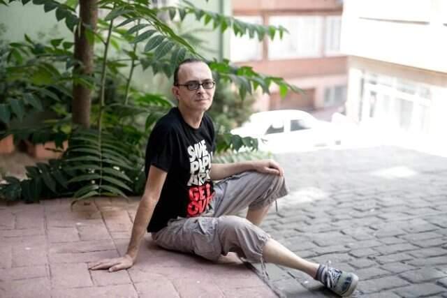 Ünlü şair Küçük İskender hayatını kaybetti