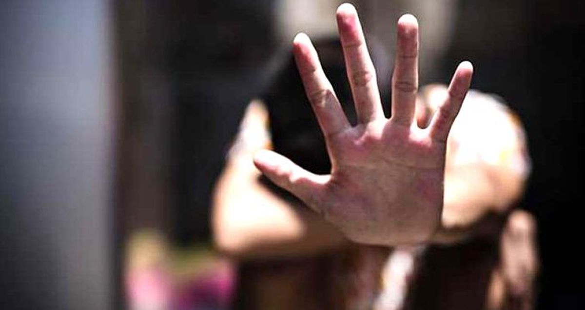 Hindistan'da eski politikacı, tecavüzcüleri öldürenlere 1500 dolar ödül vereceğini söyledi