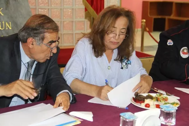 Geleneksel ev yemekleri yarışmasında dereceye girenlere altın ödülü