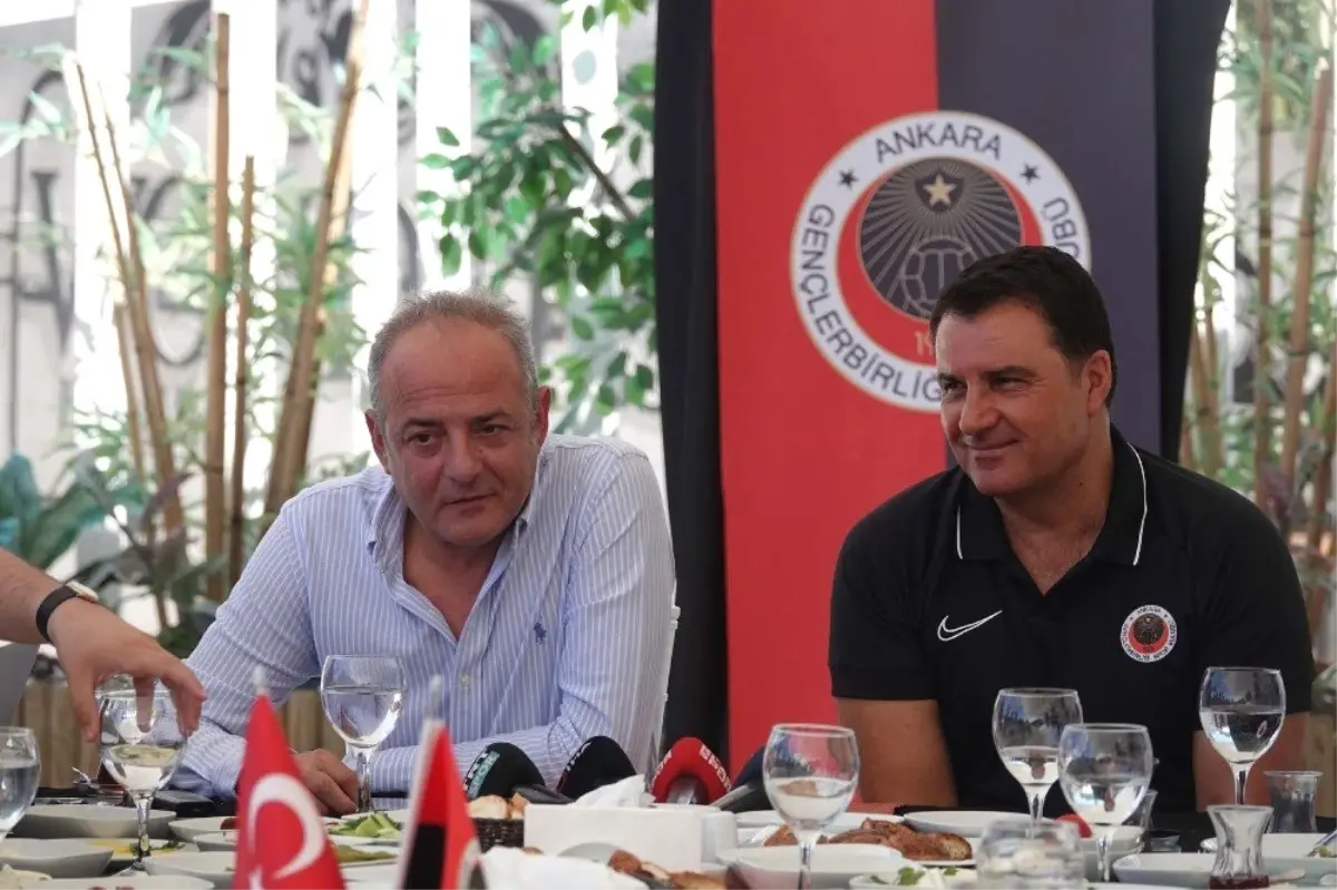 Gençlerbirliği'nde Başkan Cavcav ile Mustafa Kaplan basın mensupları buluştu
