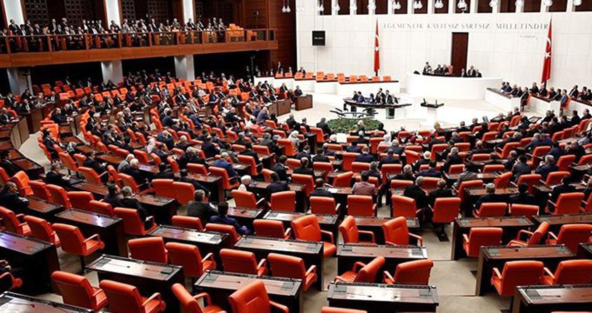 Tapu Kanunu ve Bazı Kanunlarda Değişiklik Yapılmasına Dair Kanun Teklifi TBMM'de kabul edildi.