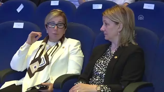 Zümrüt Selçuk: '20 bin gencimizi kurumlar tarafından açılmış olan programlara merkezi kura ile... Zümrüt Selçuk: '20 bin gencimizi kurumlar tarafından açılmış olan programlara merkezi kura ile...