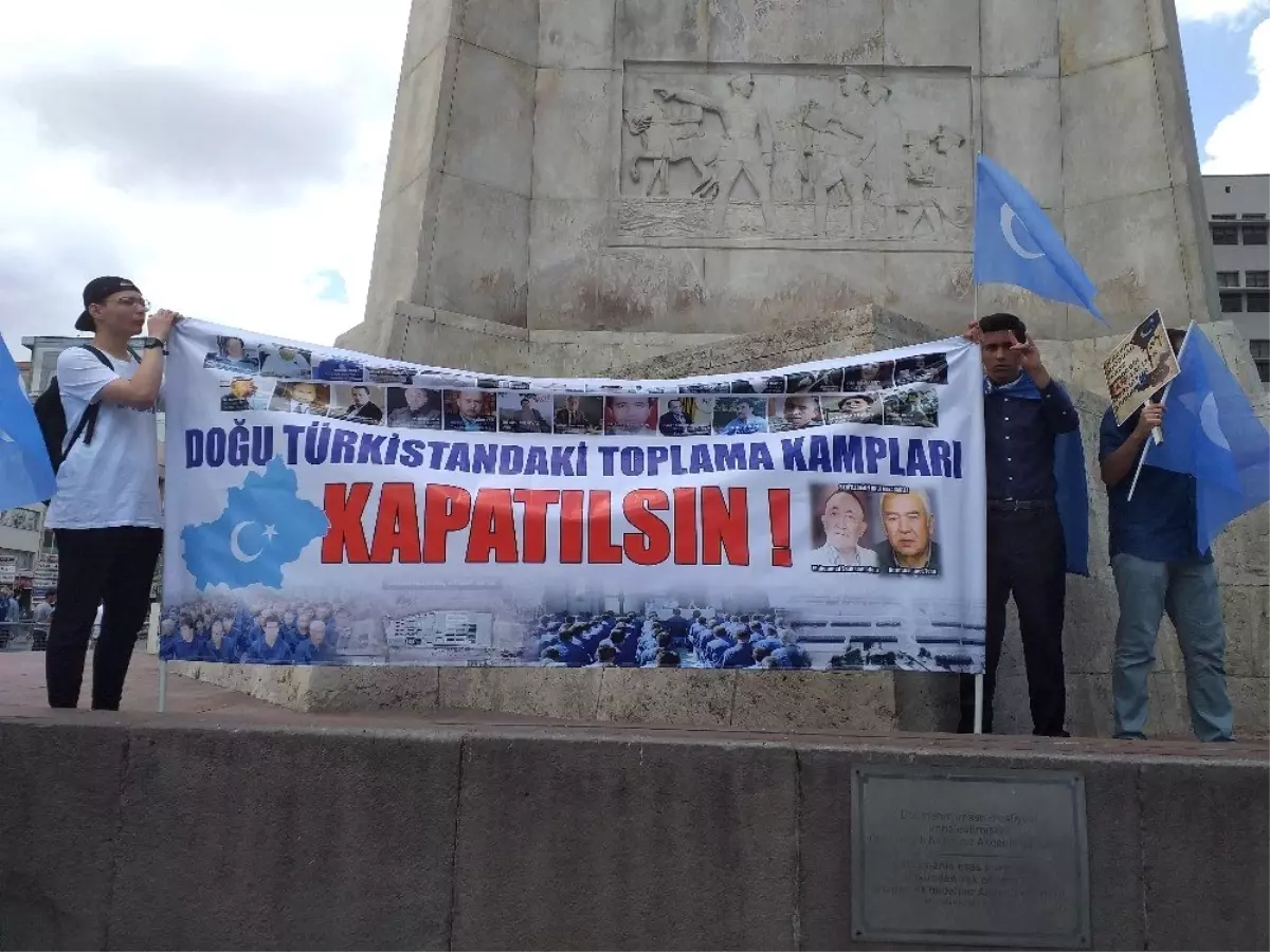 Başkent'te Urumçi katliamında ölenler anıldı