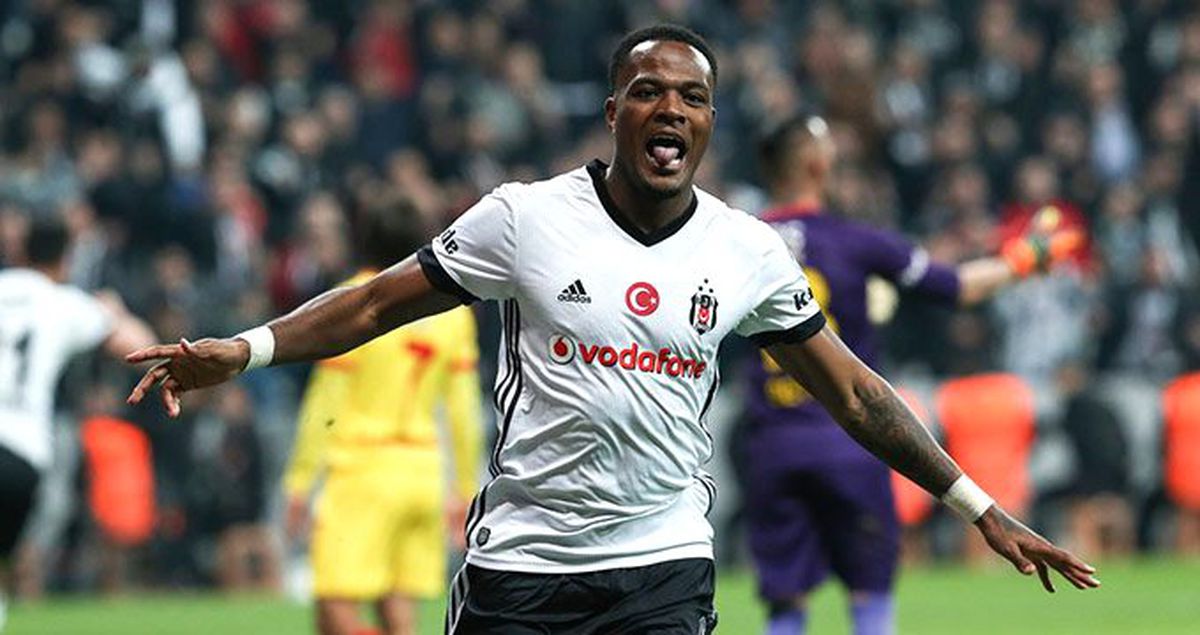 Beşiktaş, Cyle Larin'i Zulte Waregem'e kiraladı