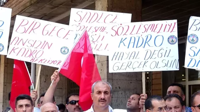 Bursa'da tarım ve orman işçilerinden kadro eylemi Bursa'da tarım ve orman işçilerinden kadro eylemi