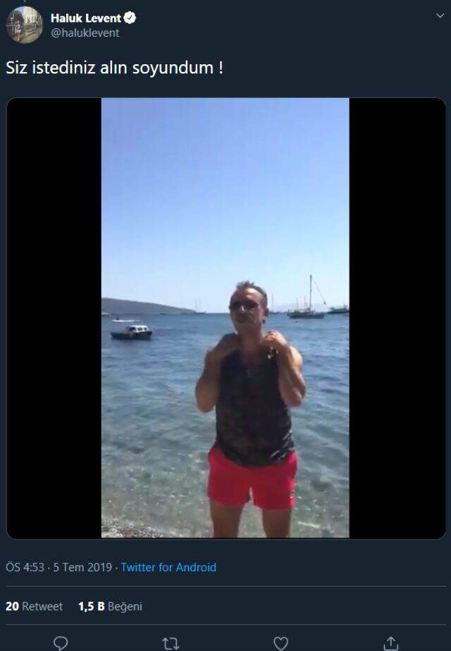 Haluk Levent'e hayranlarından tuhaf talep: Soyunur musun?