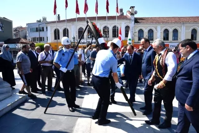 Kırkpınar'ın 2 altın kemerli ağasına davullu zurnalı karşılama Kırkpınar'ın 2 altın kemerli ağasına davullu zurnalı karşılama