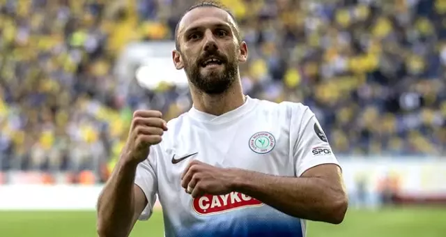 Vedat Muriqi'in takımda kalma kararı sonrası Galatasaray'dan ilk yorum! Vedat Muriqi'in takımda kalma kararı sonrası Galatasaray'dan ilk yorum!