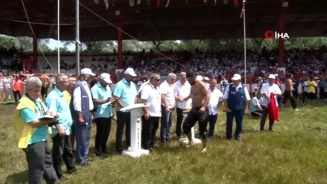 Er meydanında başpehlivanlar, ikinci tur kura çekimini yaptı